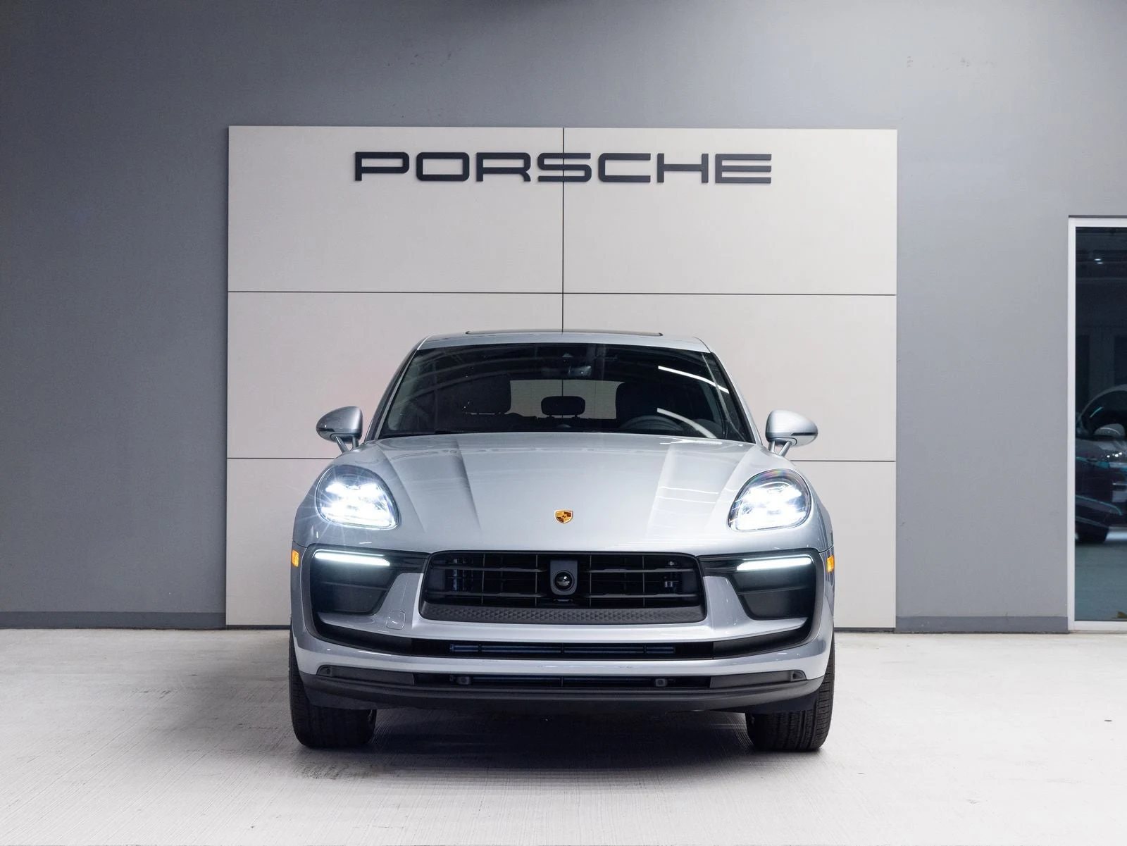 2026 Porsche Macan (95B), 10/20