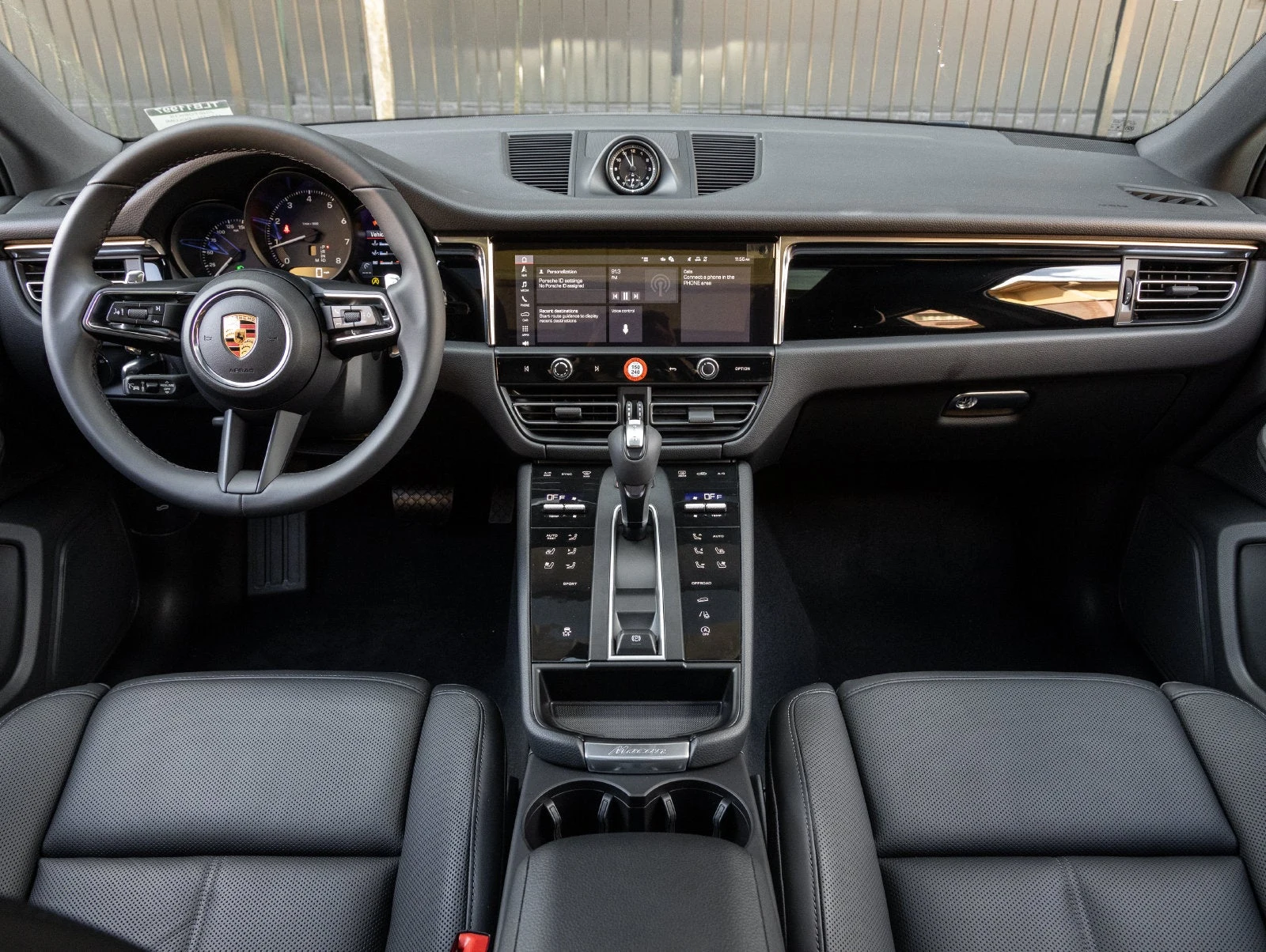 2026 Porsche Macan (95B), 12/20