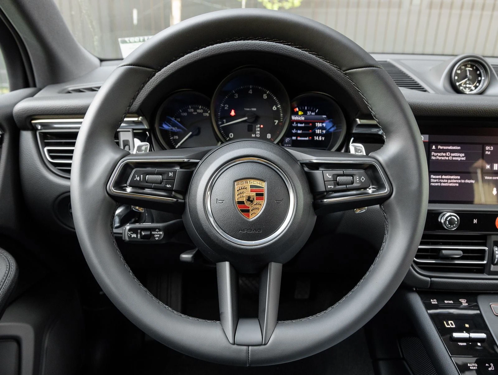 2026 Porsche Macan (95B), 13/20
