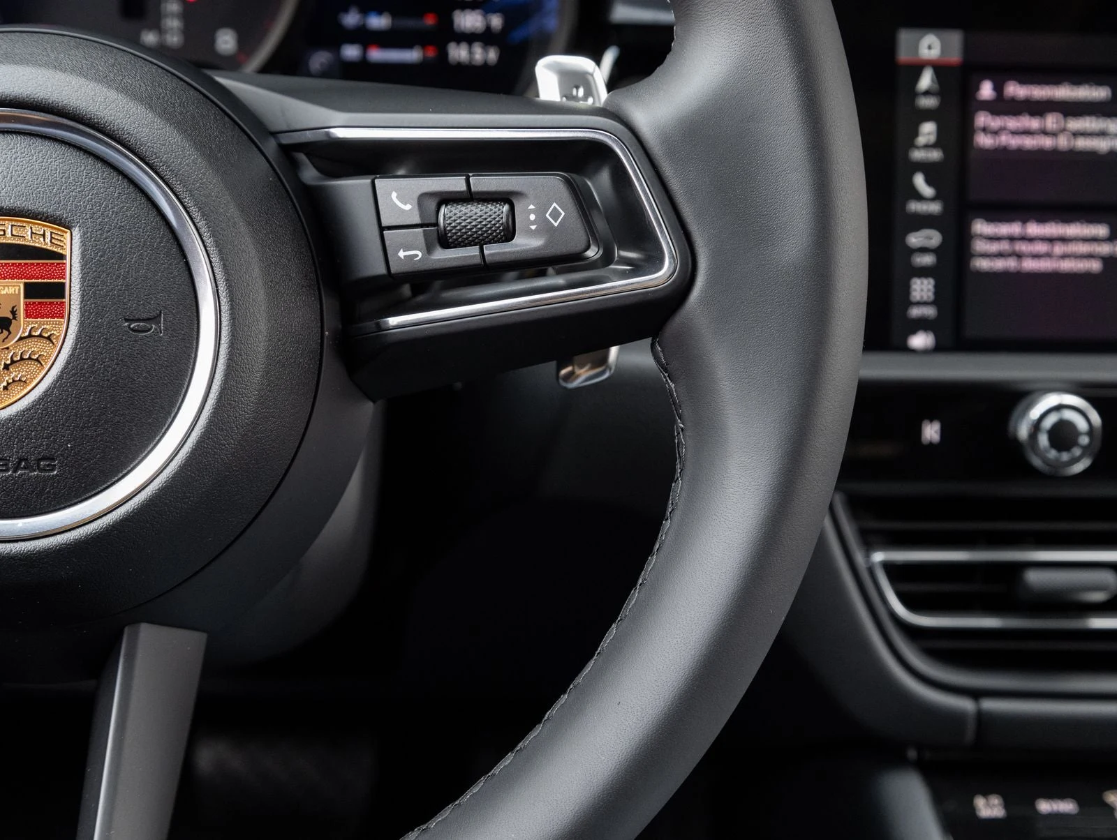 2026 Porsche Macan (95B), 16/20