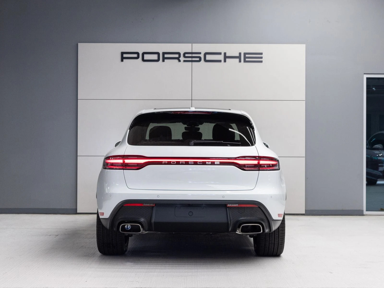 2026 Porsche Macan (95B), 6/20