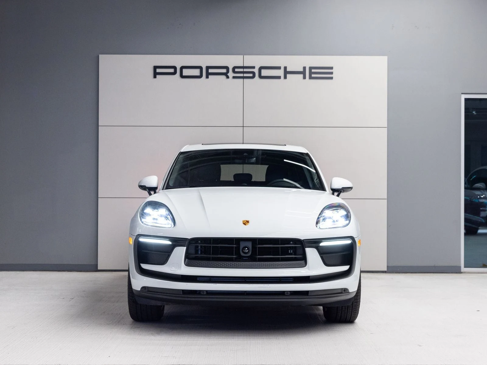 2026 Porsche Macan (95B), 10/20