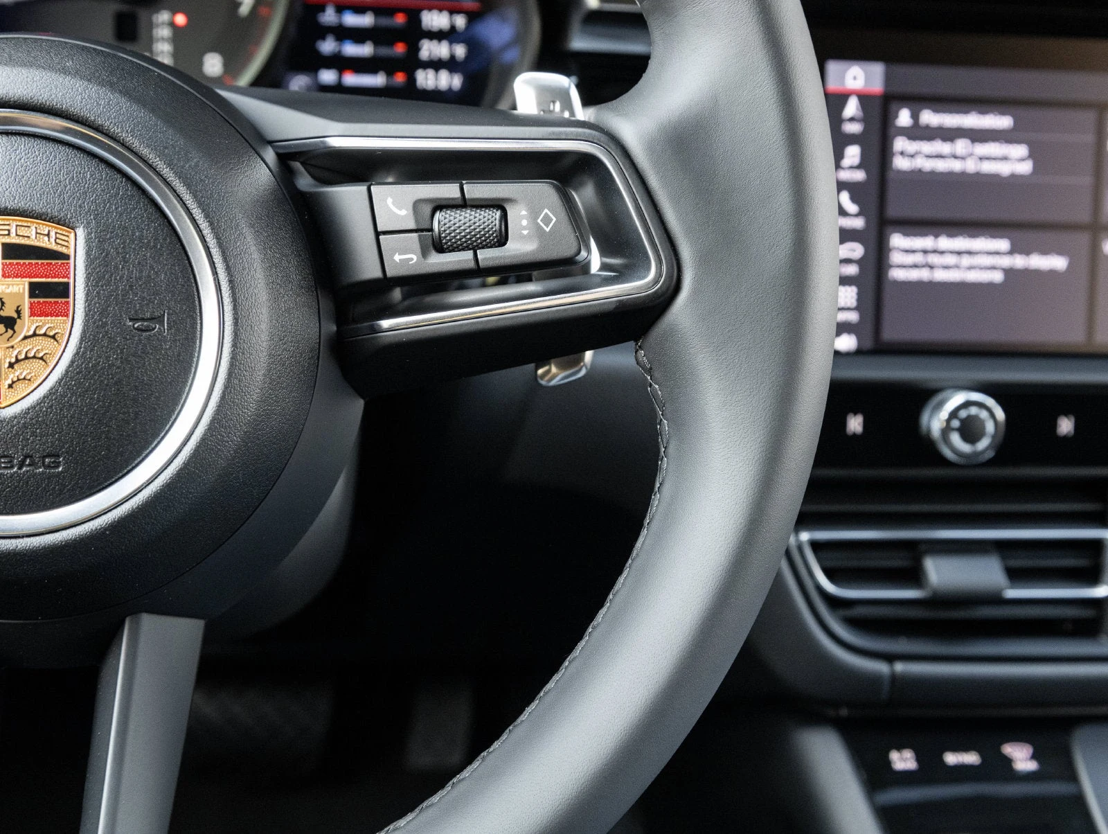 2026 Porsche Macan (95B), 16/20
