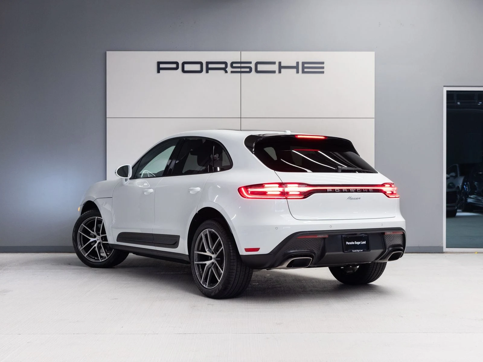 2026 Porsche Macan (95B), 3/20
