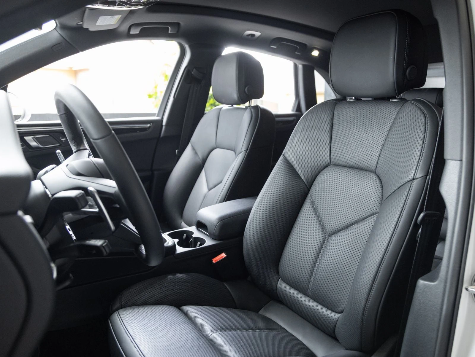 2026 Porsche Macan (95B), 5/20