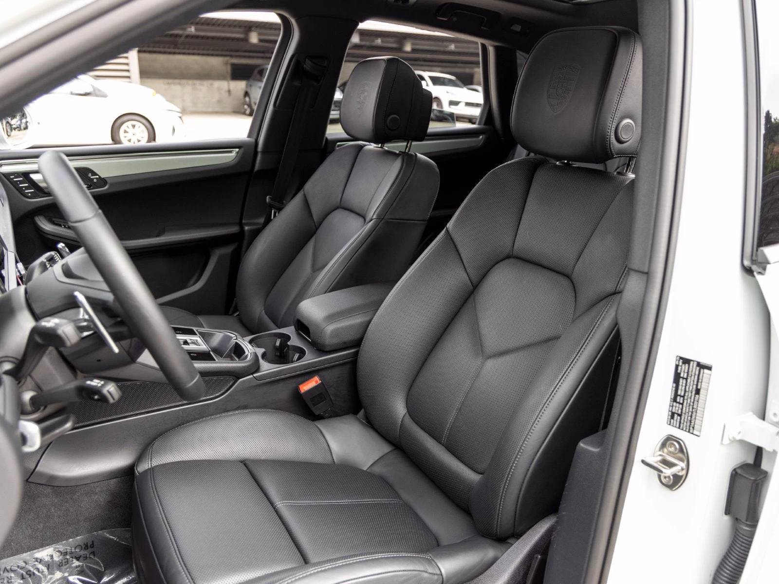2026 Porsche Macan (95B), 5/20