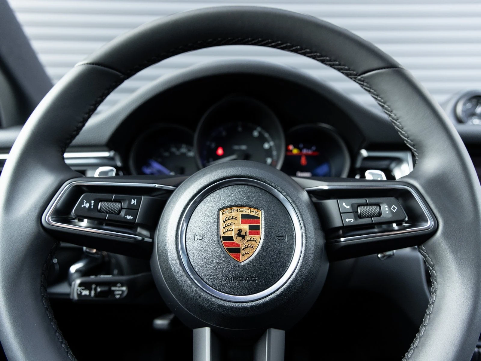 2026 Porsche Macan (95B), 14/20