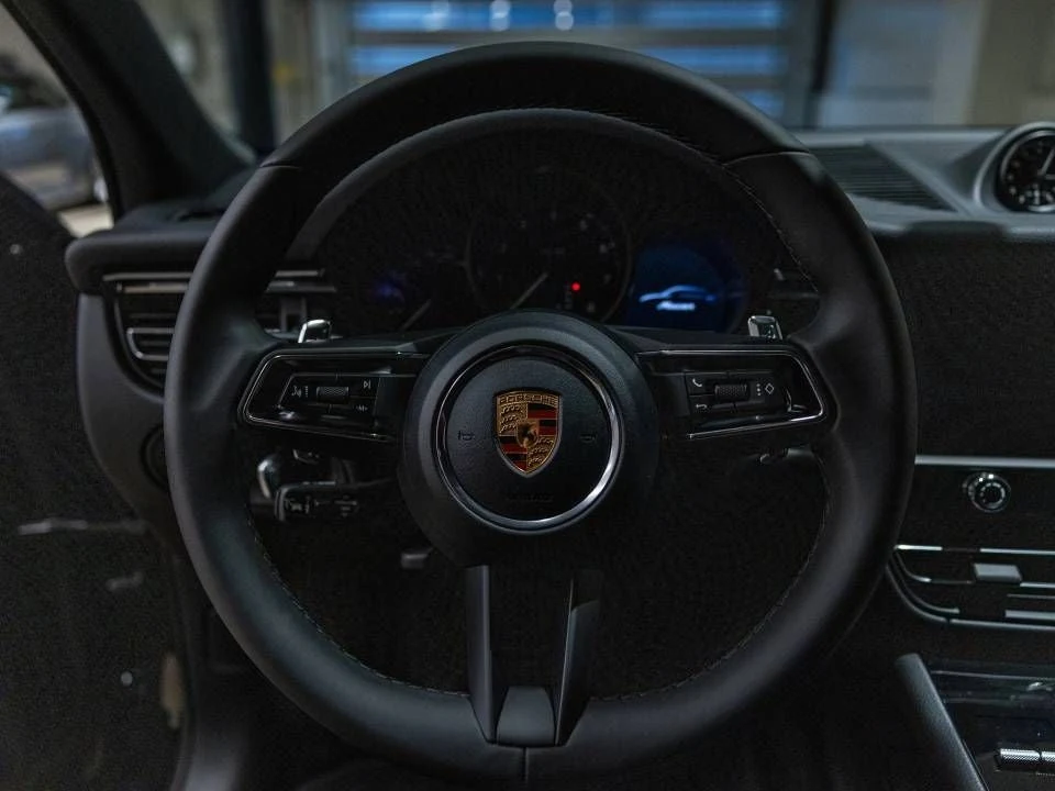 2026 Porsche Macan (95B), 6/20