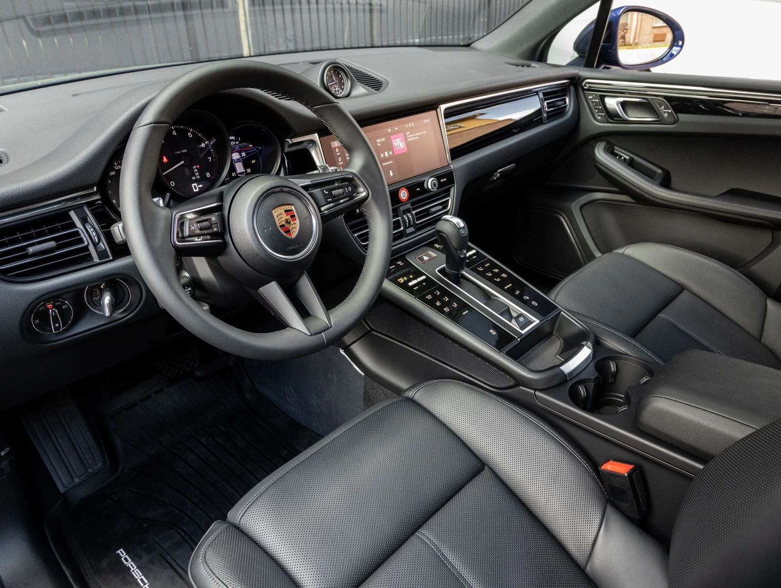 2026 Porsche Macan (95B), 4/20