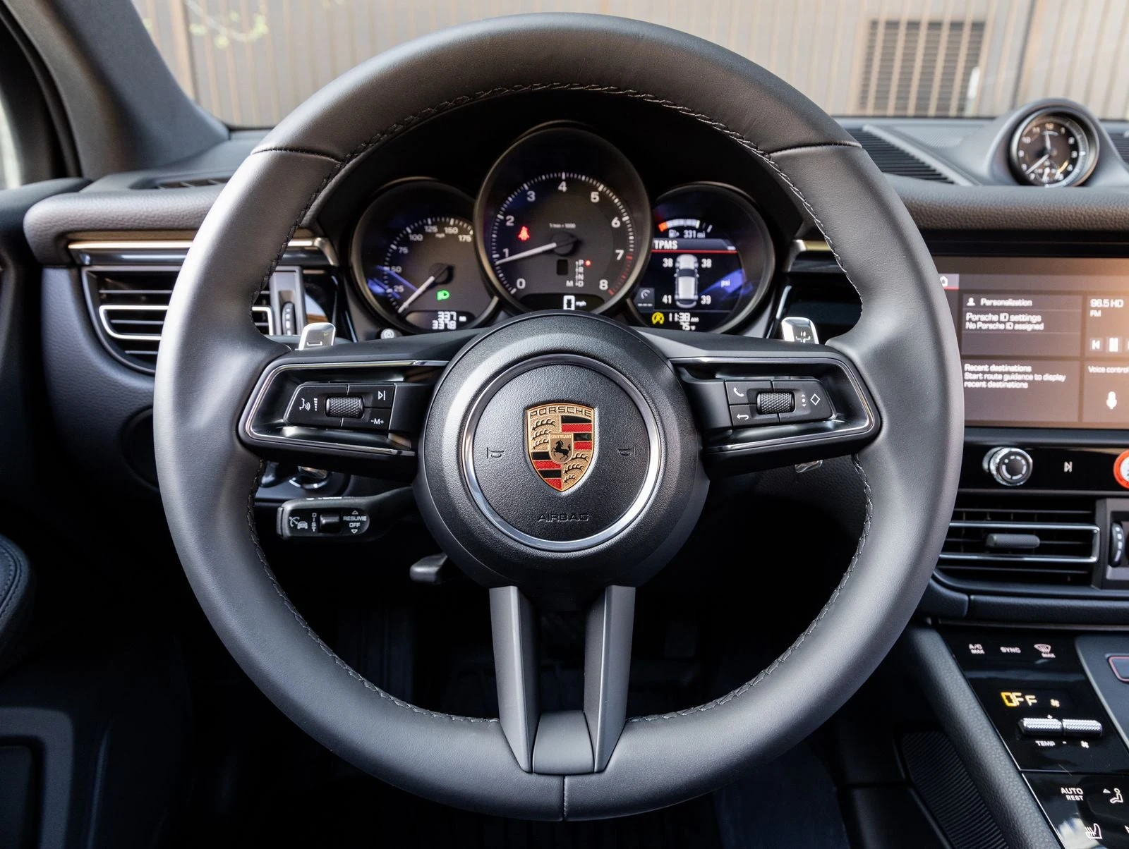 2026 Porsche Macan (95B), 14/20