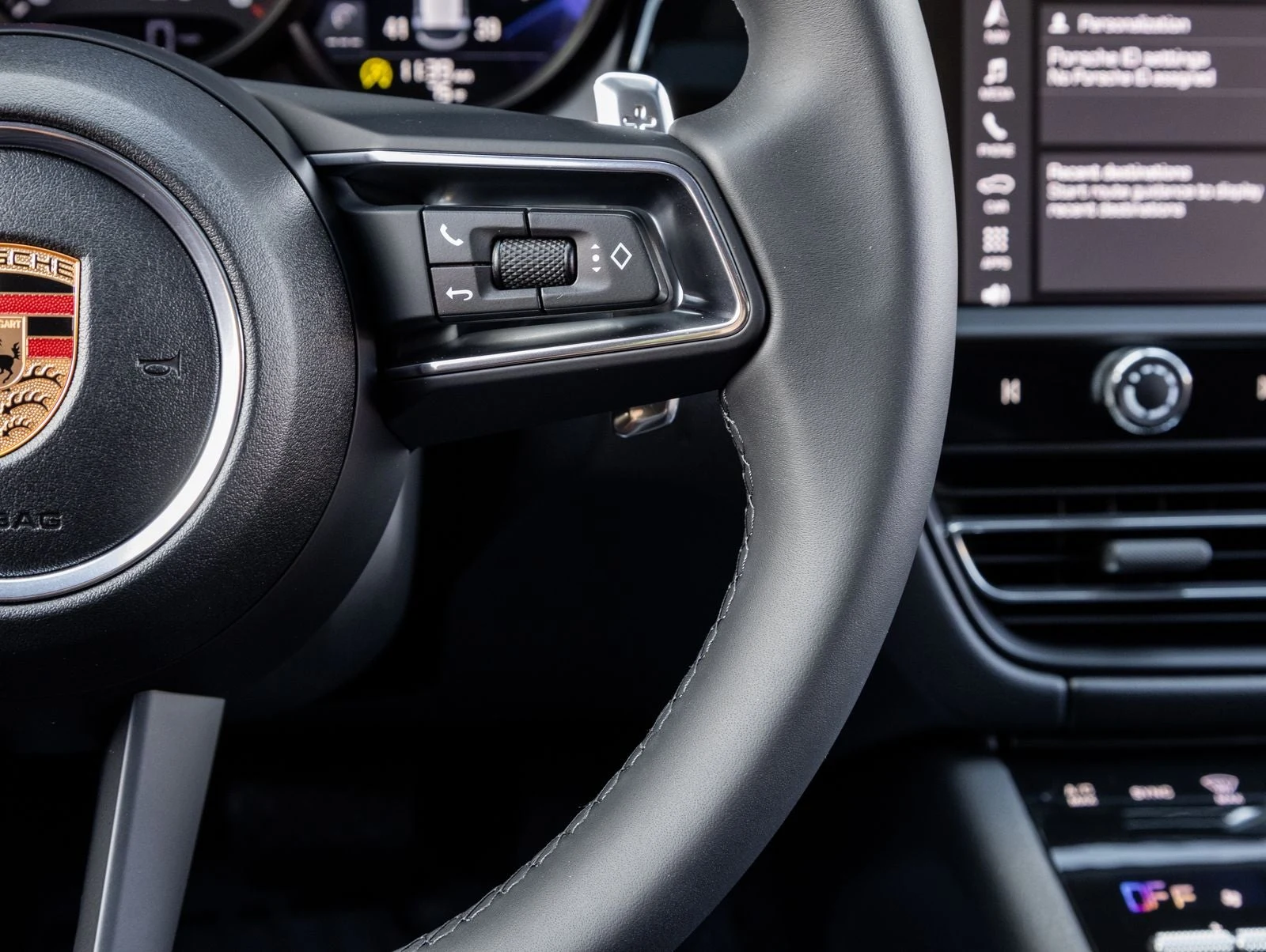 2026 Porsche Macan (95B), 16/20