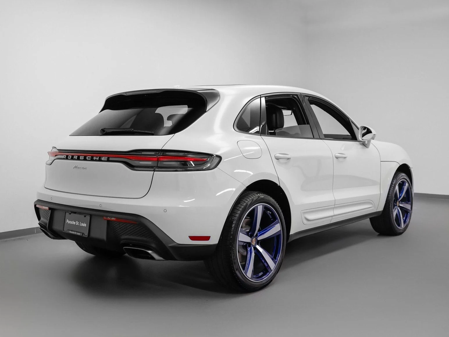 2025 Porsche Macan (95B), 9/20