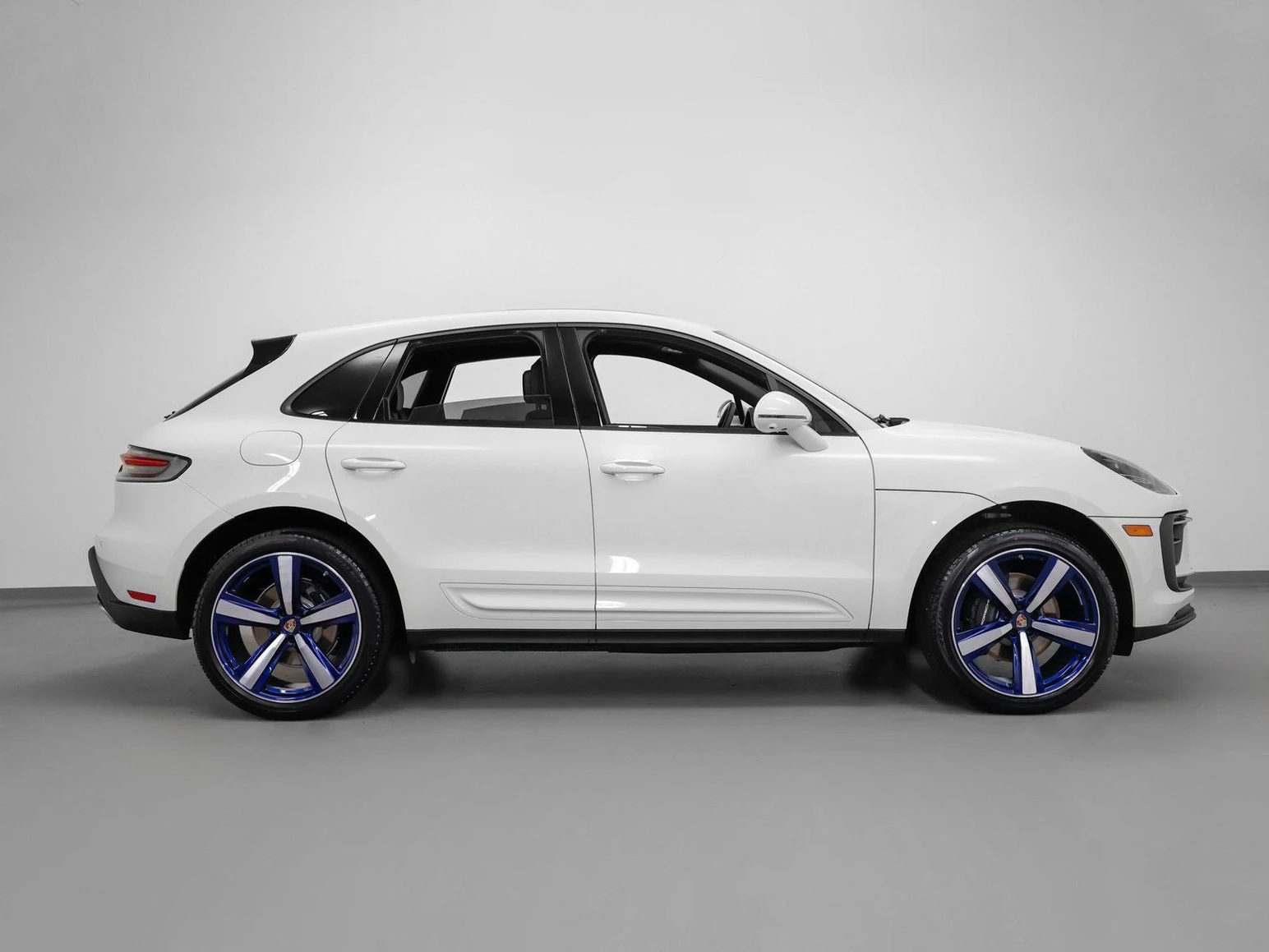 2025 Porsche Macan (95B), 10/20