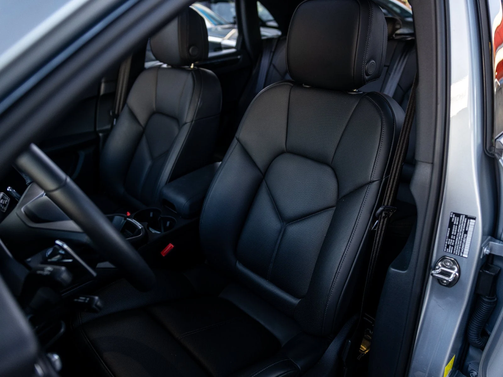 2026 Porsche Macan (95B), 5/20