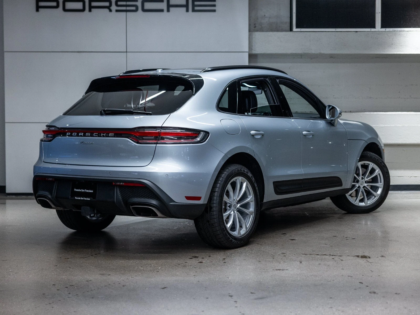 2026 Porsche Macan (95B), 8/20