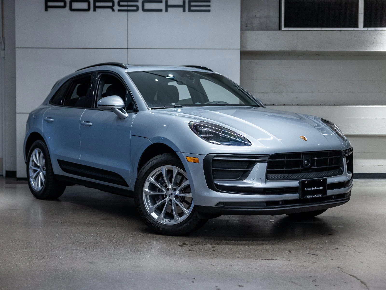 2026 Porsche Macan (95B), 10/20