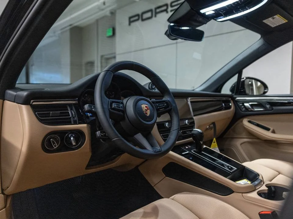2026 Porsche Macan (95B), 4/20