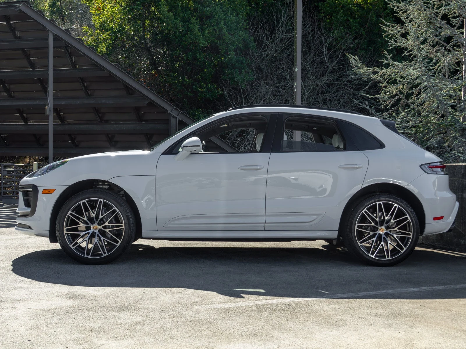 2025 Porsche Macan (95B), 2/20