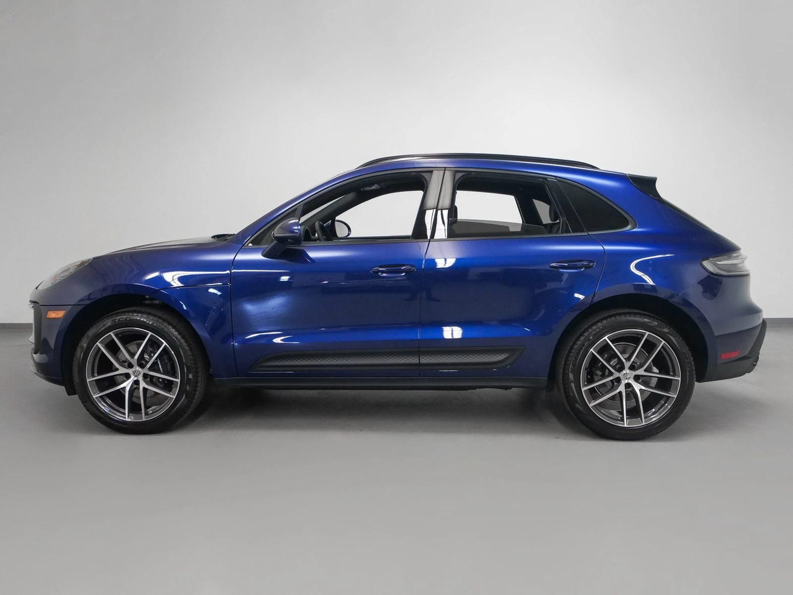 2025 Porsche Macan (95B), 2/20