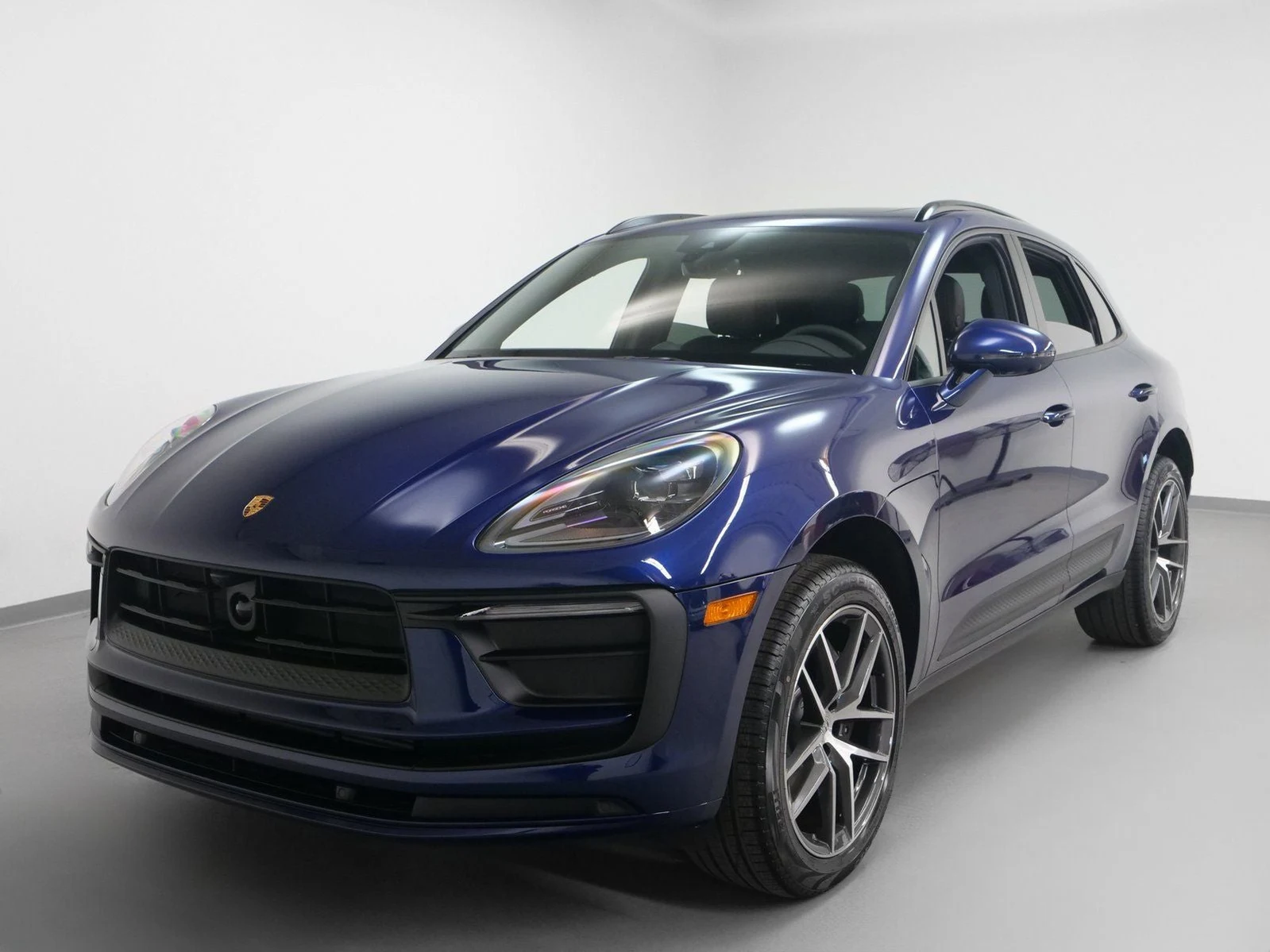 2025 Porsche Macan (95B), 6/20