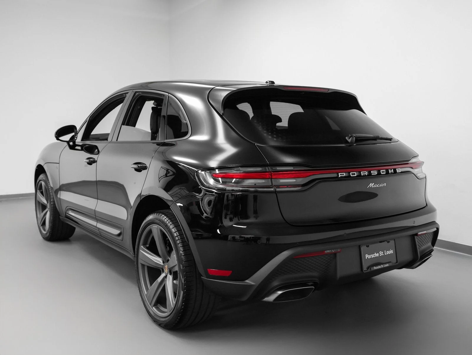 2025 Porsche Macan (95B), 3/20