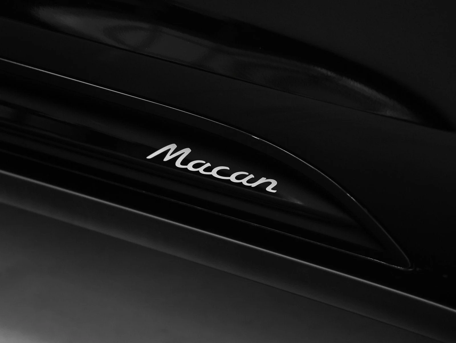 2025 Porsche Macan (95B), 14/20