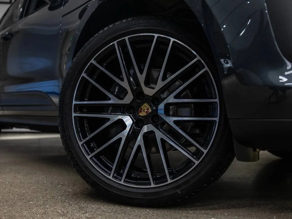 2026 Porsche Macan (95B), 14/20