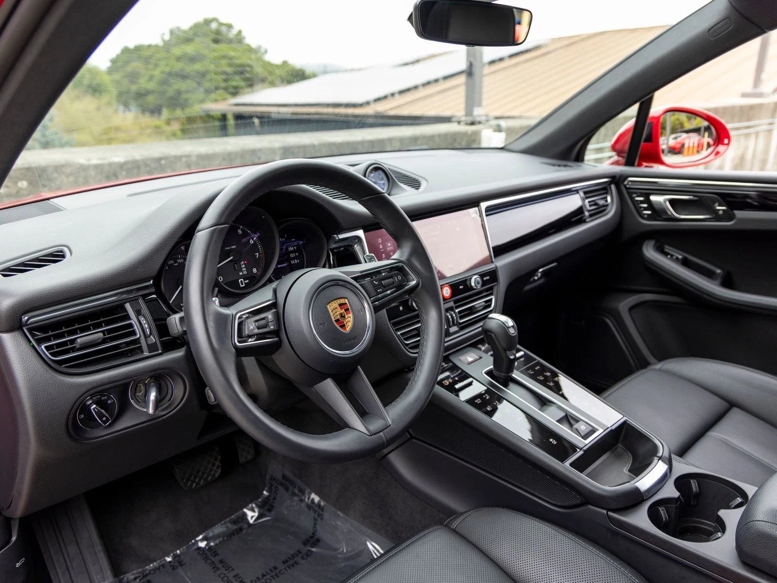 2026 Porsche Macan (95B), 4/20
