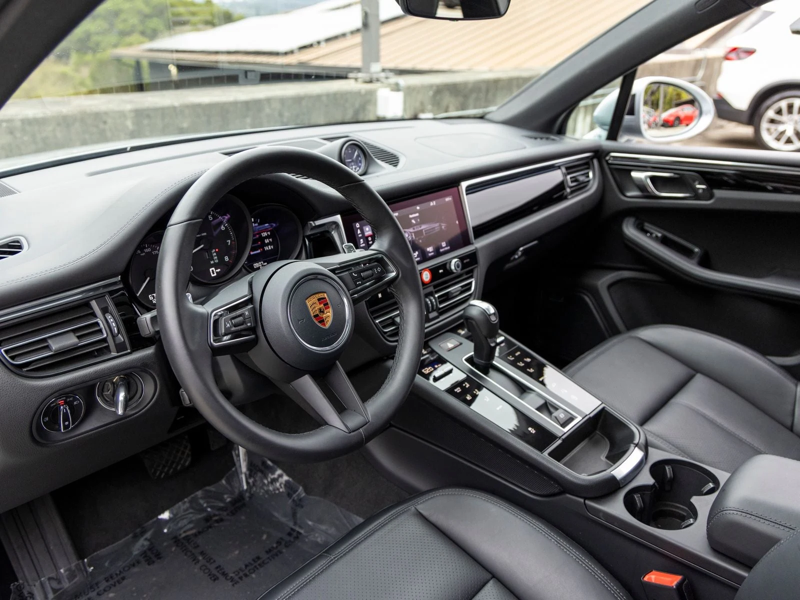 2026 Porsche Macan (95B), 4/20