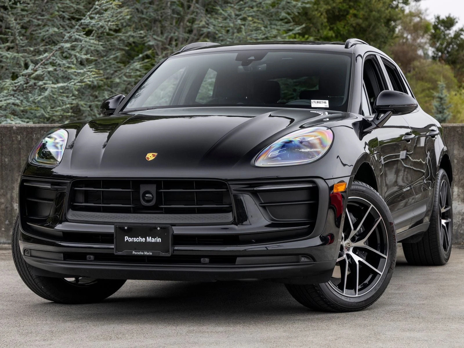 Porsche Macan (95B) · Jet Black Metallic · Indigo Auto Group