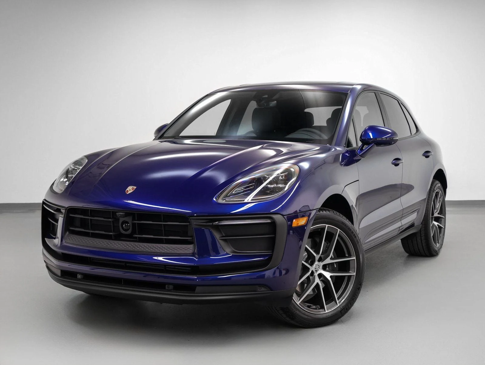 Porsche Macan (95B) · Gentian Blue Metallic · Indigo Auto Group