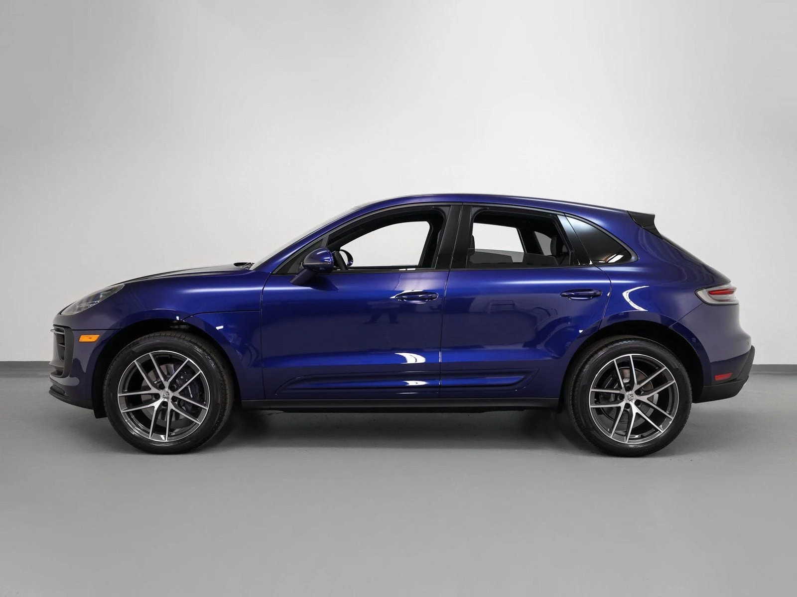 2025 Porsche Macan (95B), 2/20