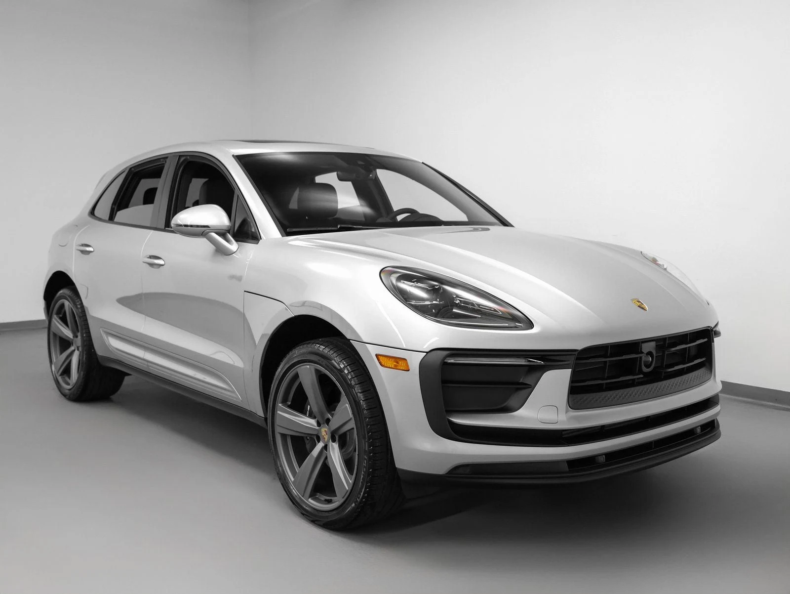 2025 Porsche Macan (95B), 10/20