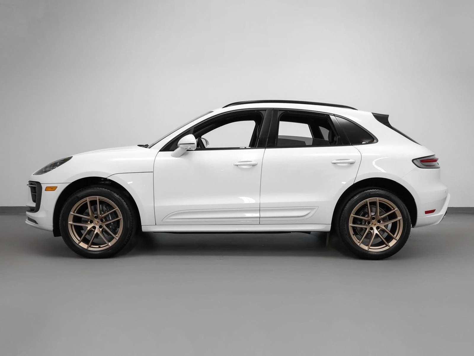 2025 Porsche Macan (95B), 2/20
