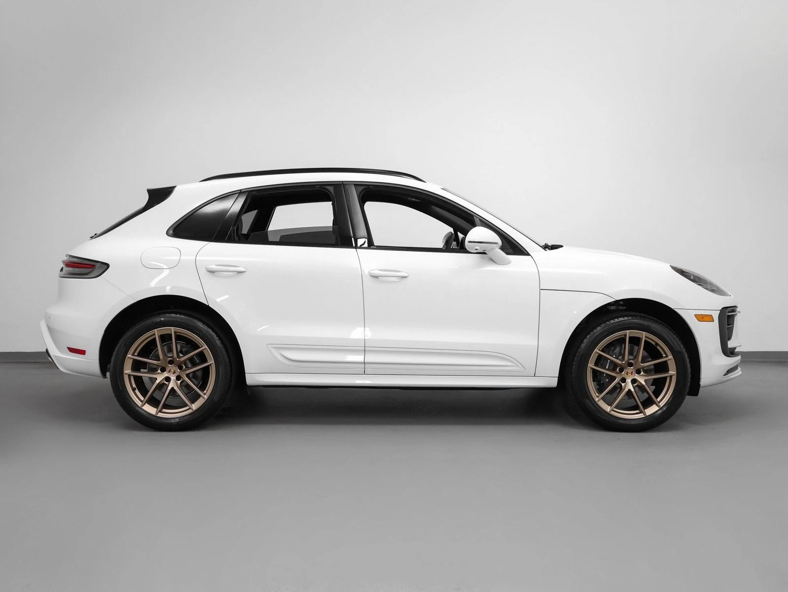 2025 Porsche Macan (95B), 13/20