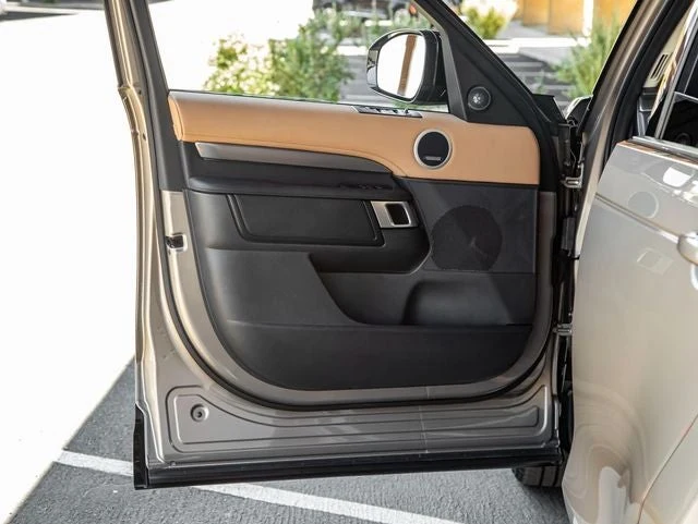 2025 Land Rover Discovery Metropolitan Edition (L462), 12/20