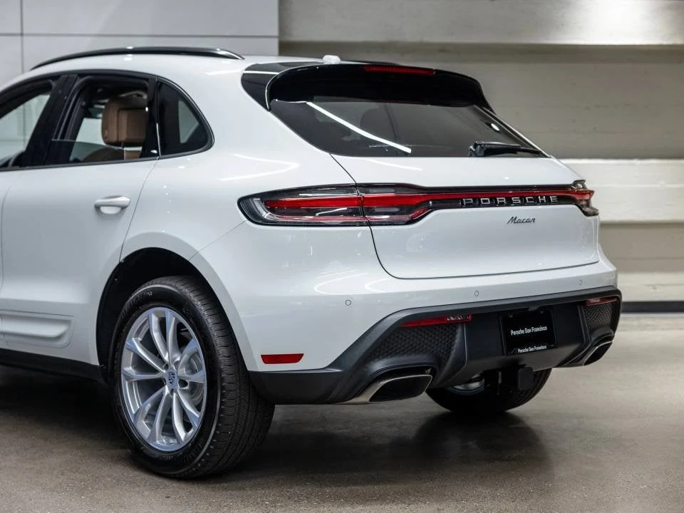 2026 Porsche Macan (95B), 12/20