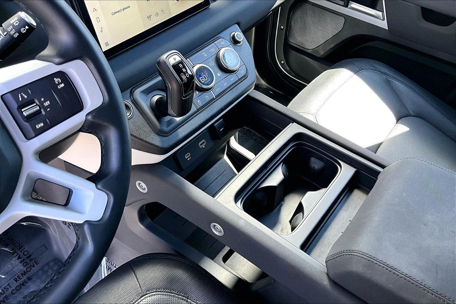 2023 Land Rover Defender 110 X-Dynamic SE (L663), 17/20