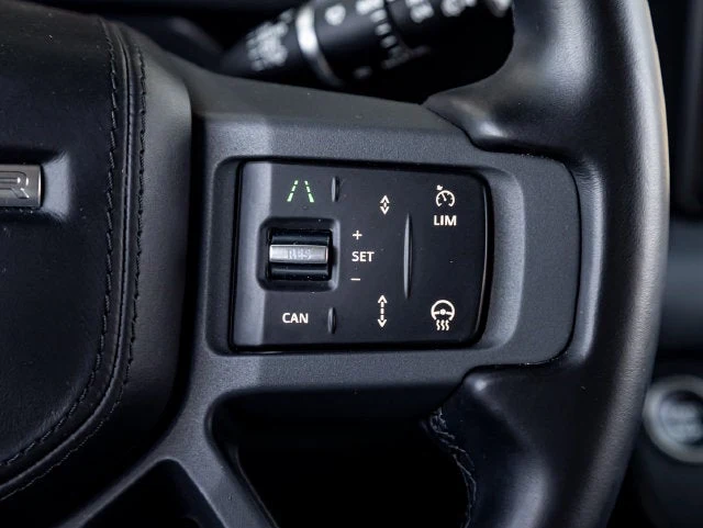 2024 Land Rover Defender 110 X-Dynamic SE (L663), 20/20
