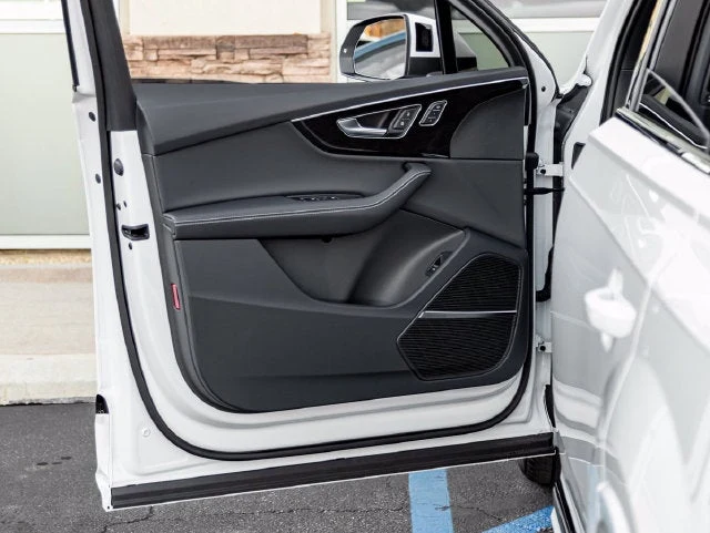 2026 Audi Q7 55 TFSI Premium Plus quattro (4M), 11/20