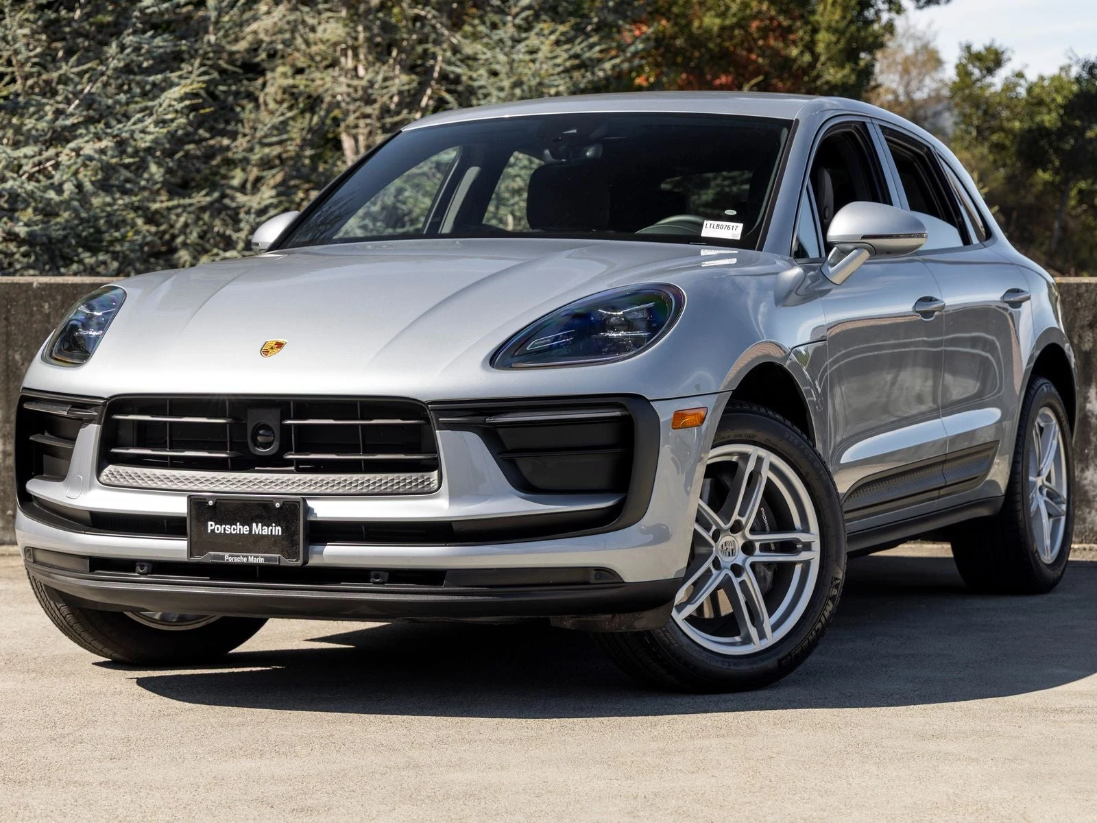 Porsche Macan (95B) · Dolomite Silver Metallic · Indigo Auto Group