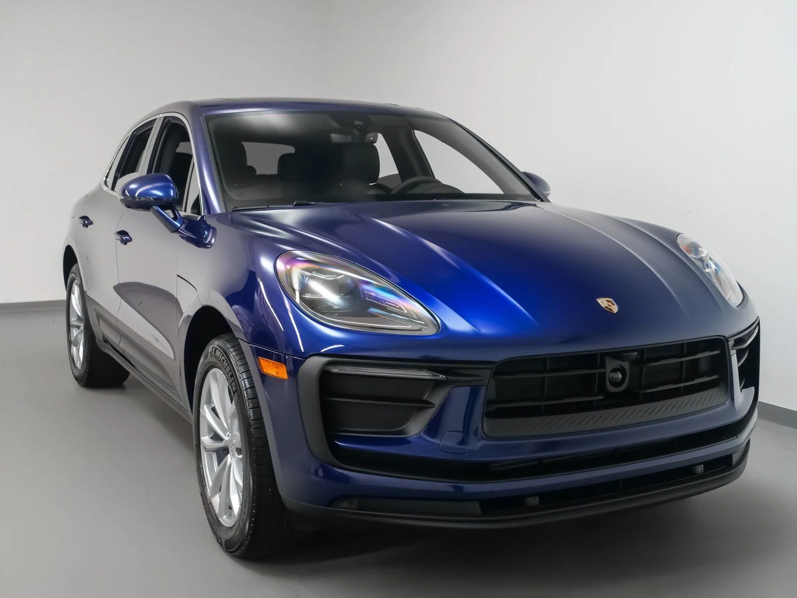 2025 Porsche Macan (95B), 10/20