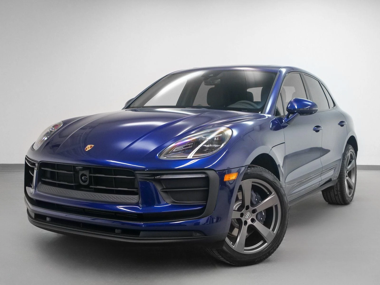 Porsche Macan (95B) · Gentian Blue Metallic · Indigo Auto Group