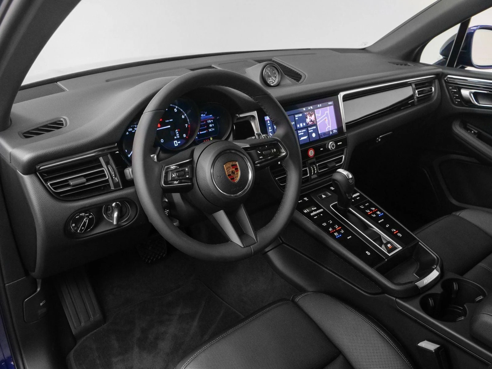 2025 Porsche Macan (95B), 4/20