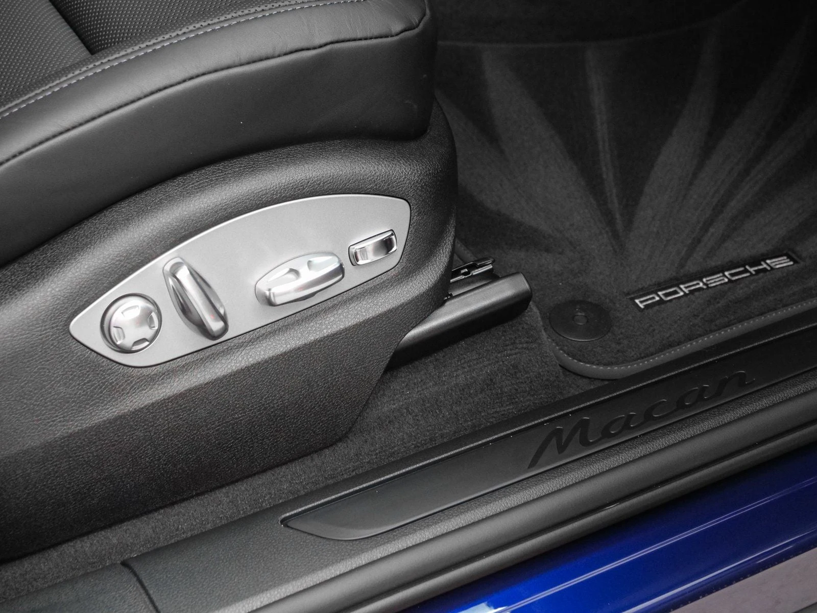 2025 Porsche Macan (95B), 14/20