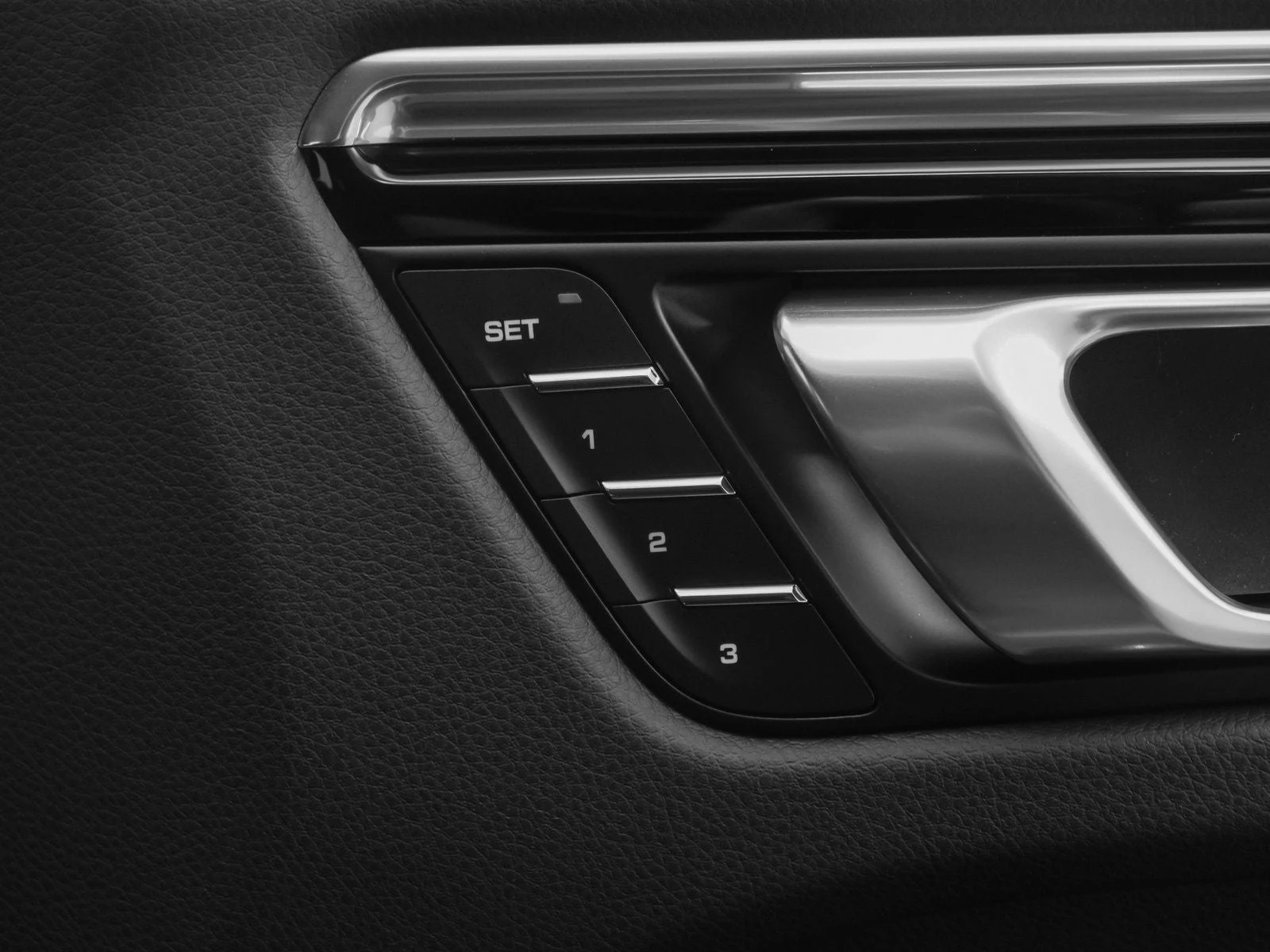 2025 Porsche Macan (95B), 15/20