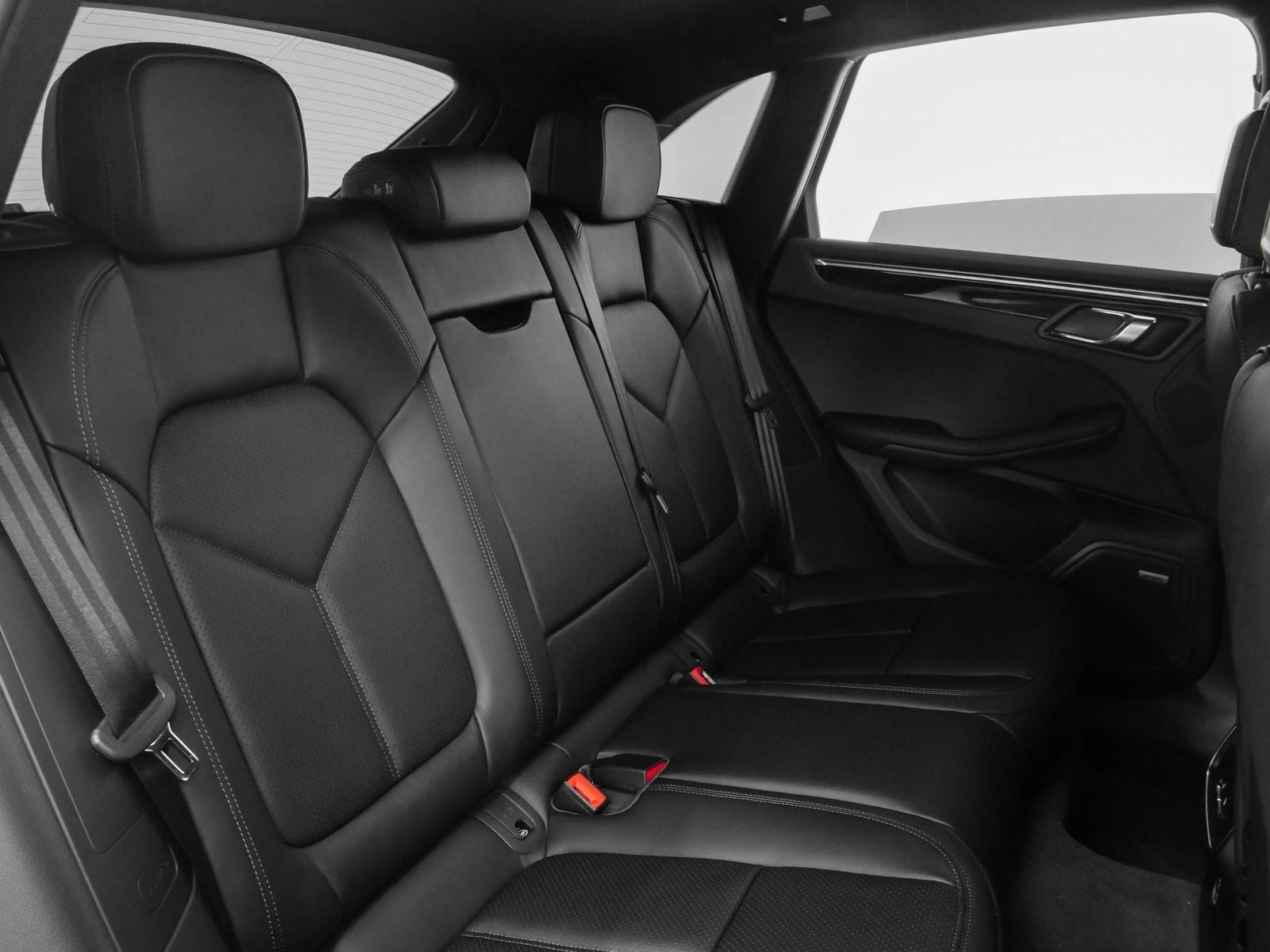 2025 Porsche Macan (95B), 18/20