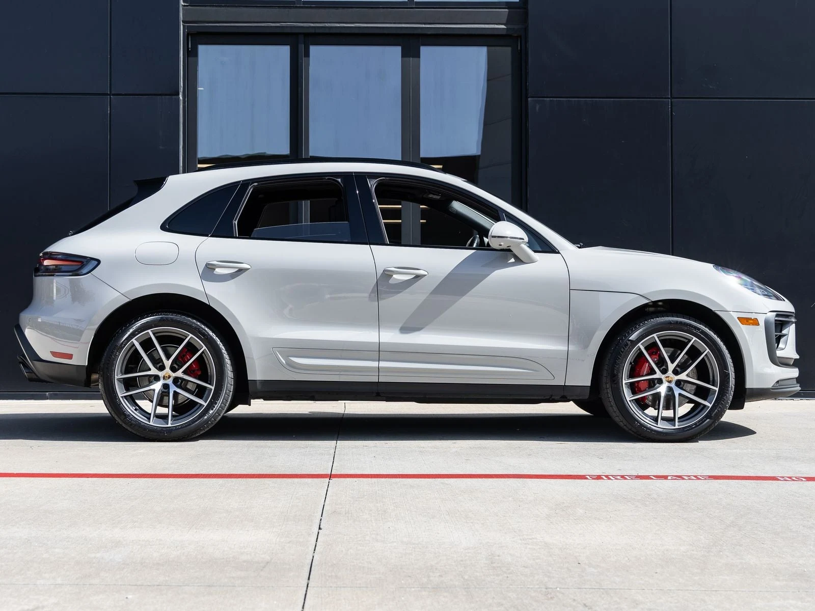 2024 Porsche Macan S (95B), 12/20