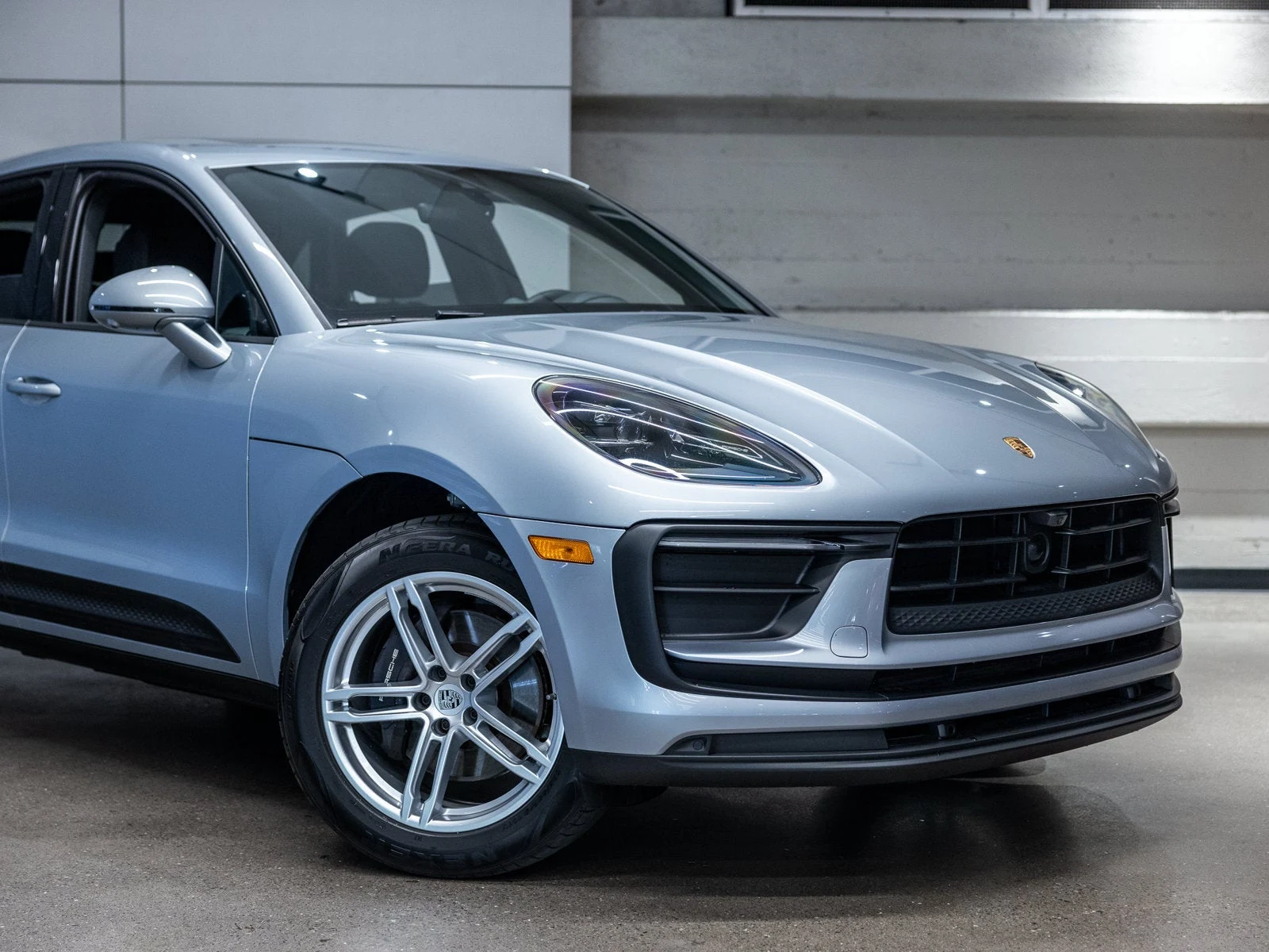 2025 Porsche Macan (95B), 16/20