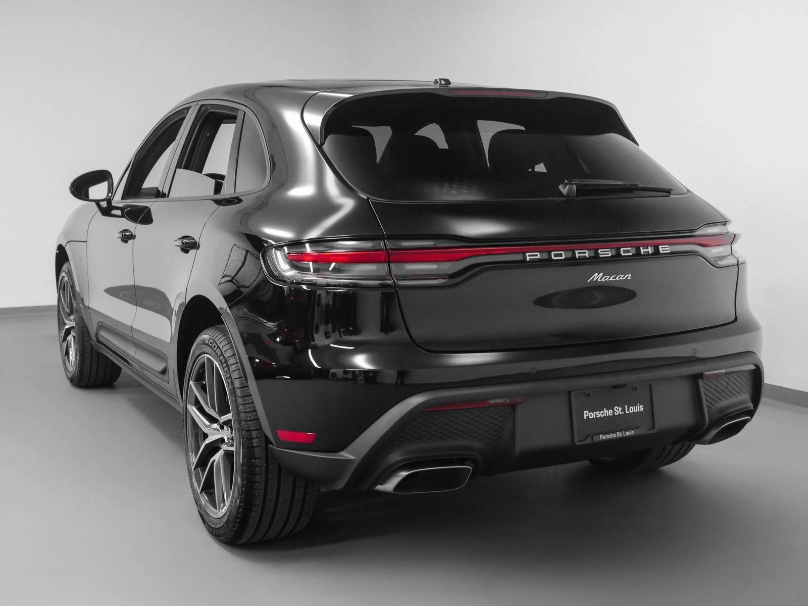 2025 Porsche Macan (95B), 3/20